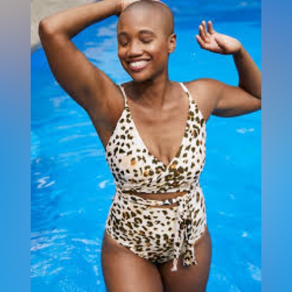 Women’s Aerie Leopard Print Wrap Swimsuit Size M Adjustable Full Coverage Cream